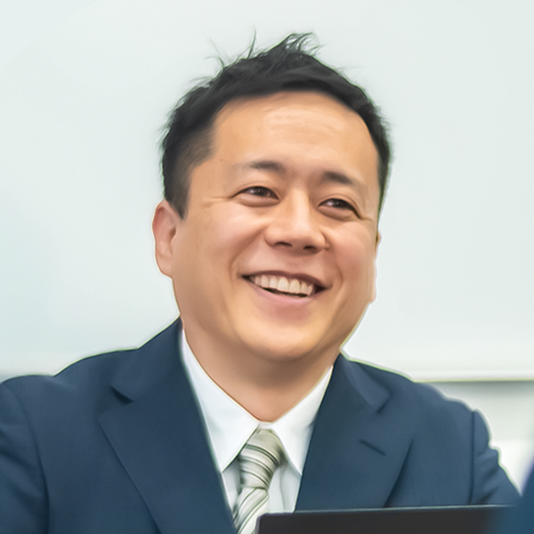 弁護士顔写真